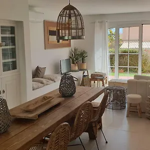 old-village-design-3-bedroom-townhouse.hotelaalgarve.com/